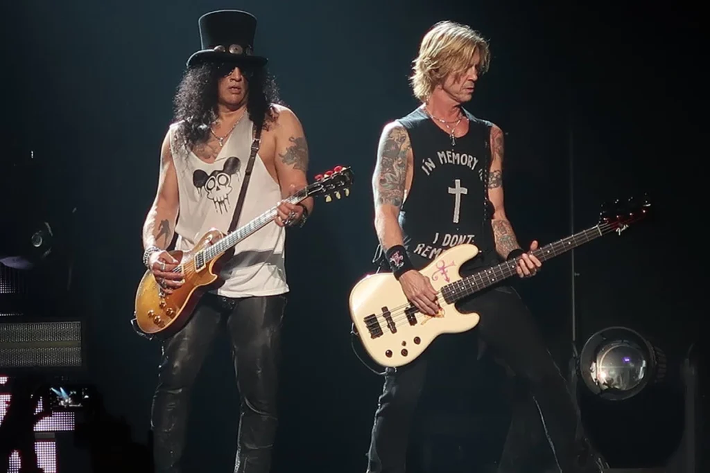 Slash e Duff Mckagan
